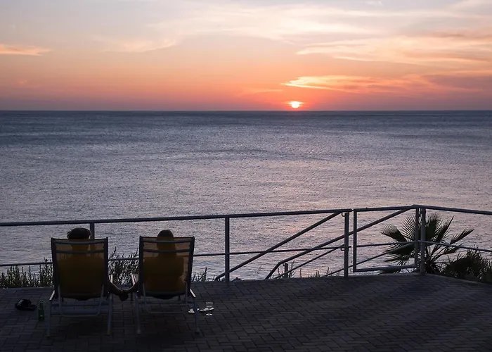 Whitehouse Lagun Apartments