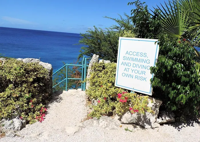 Marazul Dive Resort